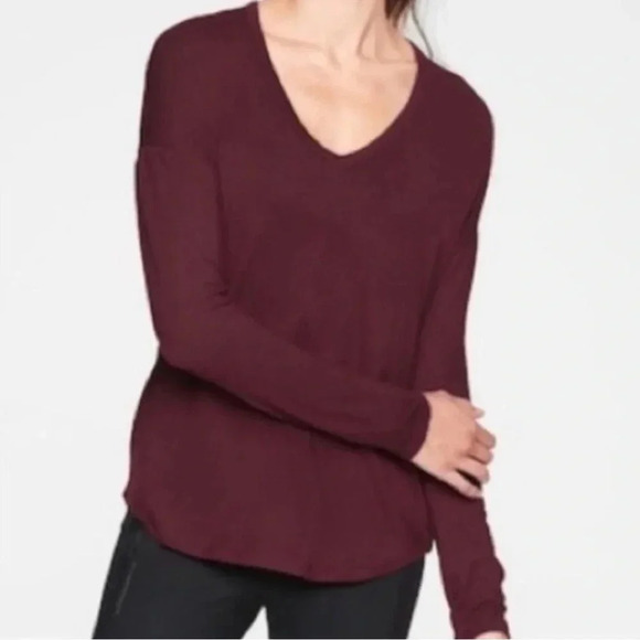 Athleta Cloudlight Relaxed Fit Top sz L in burgundy / maroon color - Picture 11 of 11
